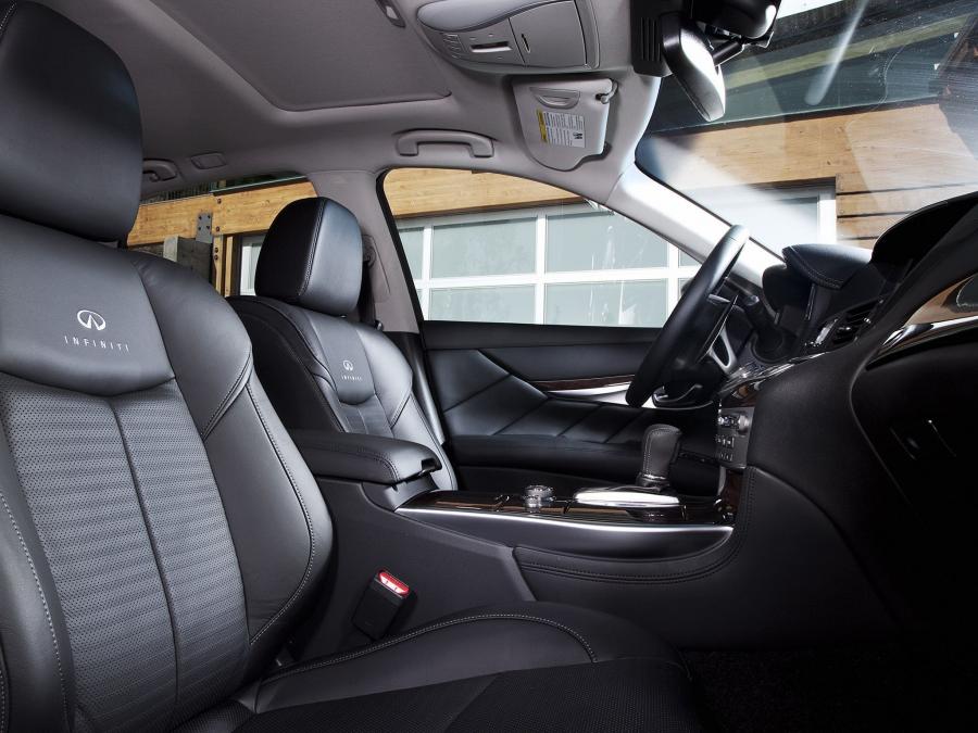  Infiniti M37 S 2010 года  (EU) (фото 25 из 25)